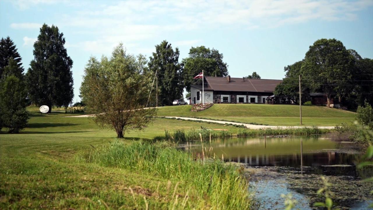 Hotel Lielkalnu Muiza à Blome Extérieur photo